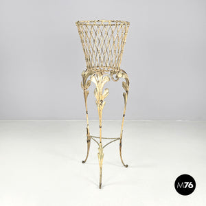 White wrought iron vase holder with floral decorations, 1900s