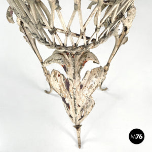 White wrought iron vase holder with floral decorations, 1900s