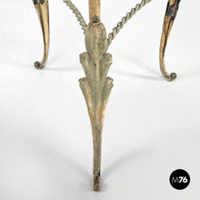 将图片加载到图库查看器，White wrought iron vase holder with floral decorations, 1900s
