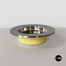 Charger l&#39;image dans la galerie, Metal and plastic ashtray by Gini Colombini for Kartell, 1970s
