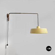 Charger l&#39;image dans la galerie, Adjustable wall lamp in brass and metal, 1950s
