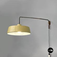 Charger l&#39;image dans la galerie, Adjustable wall lamp in brass and metal, 1950s
