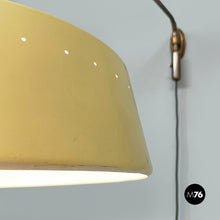 Charger l&#39;image dans la galerie, Adjustable wall lamp in brass and metal, 1950s
