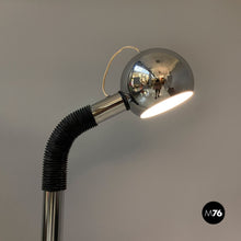 画像をギャラリービューアに読み込む, Adjustable chromed steel and black plastic floor lamp, 1970s
