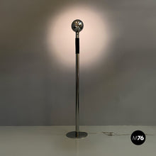 画像をギャラリービューアに読み込む, Adjustable chromed steel and black plastic floor lamp, 1970s
