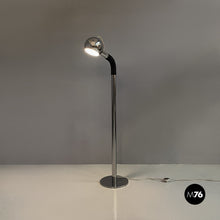 画像をギャラリービューアに読み込む, Adjustable chromed steel and black plastic floor lamp, 1970s
