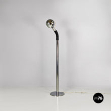 画像をギャラリービューアに読み込む, Adjustable chromed steel and black plastic floor lamp, 1970s
