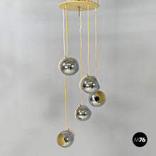 画像をギャラリービューアに読み込む, Cascade chandelier with chromed metal spheres, 1970s
