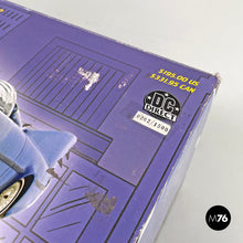 Carica l&#39;immagine nel visualizzatore di Gallery, Batmobile 60s model replica 0262/1500 by DC Direct, 2000s
