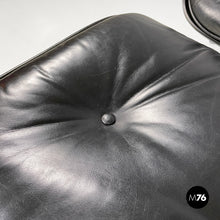 Charger l&#39;image dans la galerie, Black leather and metal armchair and pouf 670 671 by Charles and Ray Eames for ICF, 1970s
