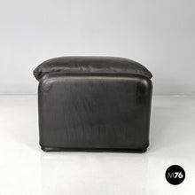 画像をギャラリービューアに読み込む, Black leather pouf Maralunga by Vico Magistretti for Cassina, 1970s
