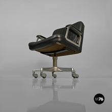 Carica l&#39;immagine nel visualizzatore di Gallery, Armchair by Osvaldo Borsani for Tecno, 1970s
