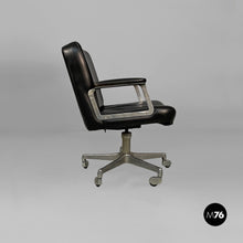 Carica l&#39;immagine nel visualizzatore di Gallery, Armchair by Osvaldo Borsani for Tecno, 1970s
