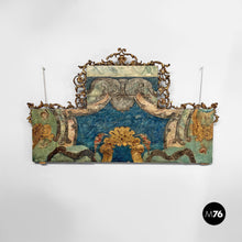 将图片加载到图库查看器，Antique wooden ornament, 1800s
