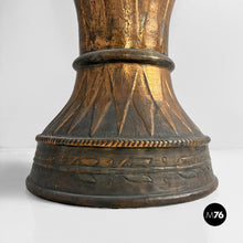 将图片加载到图库查看器，Amphora by Virgilio Bono, 1960s.
