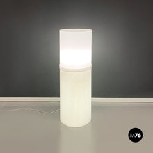 Carica l&#39;immagine nel visualizzatore di Gallery, White plastic floor lamp, 1970s
