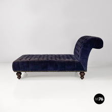 Carica l&#39;immagine nel visualizzatore di Gallery, Antique style blue velvet dormeuse or chaise longue, 1980s
