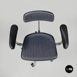 Black rubber and metal swivel office chairs by Fritz Hansen, 1980s