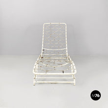 将图片加载到图库查看器，White iron garden deck-chair or chaise longue, 1960s
