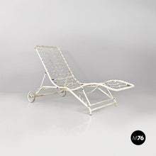 将图片加载到图库查看器，White iron garden deck-chair or chaise longue, 1960s
