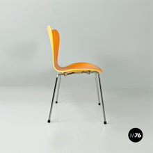 Carica l&#39;immagine nel visualizzatore di Gallery, Danish Chairs serie 7 by Arne Jacobsen for Fritz Hansen, 1999
