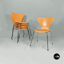 Carica l&#39;immagine nel visualizzatore di Gallery, Danish Chairs serie 7 by Arne Jacobsen for Fritz Hansen, 1999
