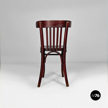 将图片加载到图库查看器，Chairs by Thonet, 1930s
