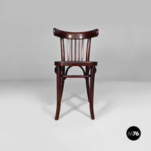 将图片加载到图库查看器，Chairs by Thonet, 1930s

