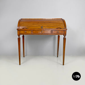 Wooden desk with shutter, 1700s