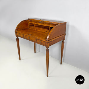 Wooden desk with shutter, 1700s