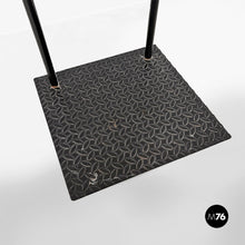 Carica l'immagine nel visualizzatore di Gallery, Valet stand Dinamo by Mercatali&amp;Pedrizzatti for Zeus, 1980s
