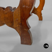 将图片加载到图库查看器，Coffe tables in wood, 1930s
