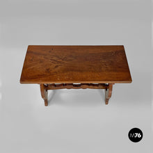 将图片加载到图库查看器，Coffe tables in wood, 1930s
