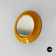 画像をギャラリービューアに読み込む, Round yellow ocher plastic mirror, 1980s
