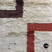 Carica l'immagine nel visualizzatore di Gallery, Medium-pile rug in beige, red and brown, 1970s
