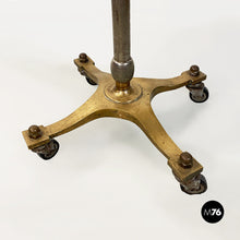 将图片加载到图库查看器，Brass and laminate pedastal or table on wheels, 1950s
