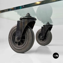 Carica l&#39;immagine nel visualizzatore di Gallery, Tavolo con ruote by Gae Aulenti for Fontana Arte, 1980s
