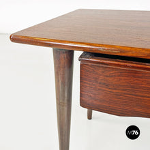 将图片加载到图库查看器，Wooden coffee table with drawer, 1960s
