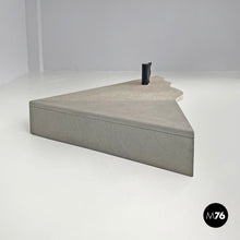 将图片加载到图库查看器，Cement and black metal triangular coffee table, 1980s
