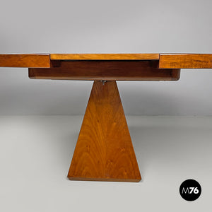 Round extensible wooden dining table Chelsea by Vittorio Introini for Saporiti, 1970s