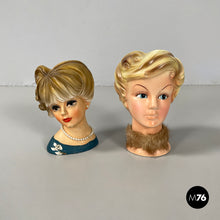 画像をギャラリービューアに読み込む, Ceramic head vases finely decorated and accessorized, first half of the 1900s
