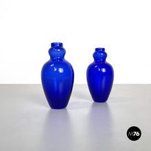 Load image into Gallery viewer, Blue Murano glass pair of vases by Venini, 1990s
