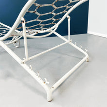 Carica l&#39;immagine nel visualizzatore di Gallery, White iron Beach chair, 1960s
