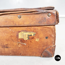 Load image into Gallery viewer, Luggage in brown leather, 1960s
