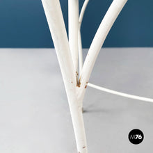 Charger l&#39;image dans la galerie, Garden table in white wrought iron and glass, 1960s
