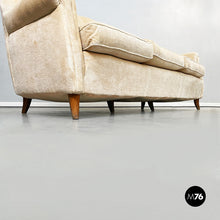 Carica l&#39;immagine nel visualizzatore di Gallery, Sofa in beige fabric, 1960s
