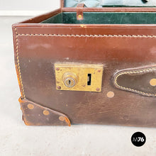 Load image into Gallery viewer, Luggage in brown leather, 1970s
