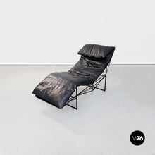 Carica l&#39;immagine nel visualizzatore di Gallery, Chaise lounge by Paolo Passerini for Uvet Dimensione, 1980s
