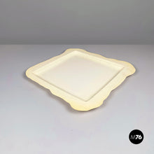 Load image into Gallery viewer, Resin tray by Gaetano Pesce for Fish Design, 2000s
