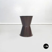 将图片加载到图库查看器，Ethnic table and stools in brown metal, 1990s
